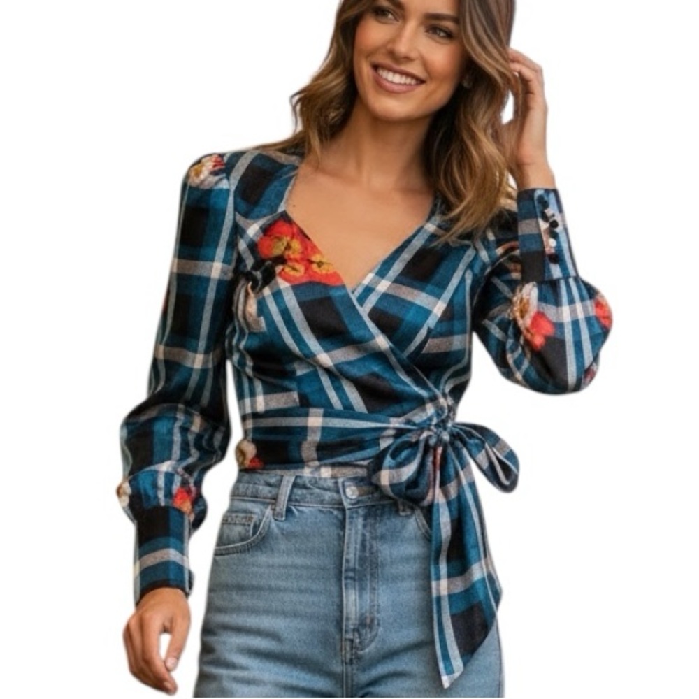 Diane von Furstenberg Irlan Silk Wrap Blouse size 6